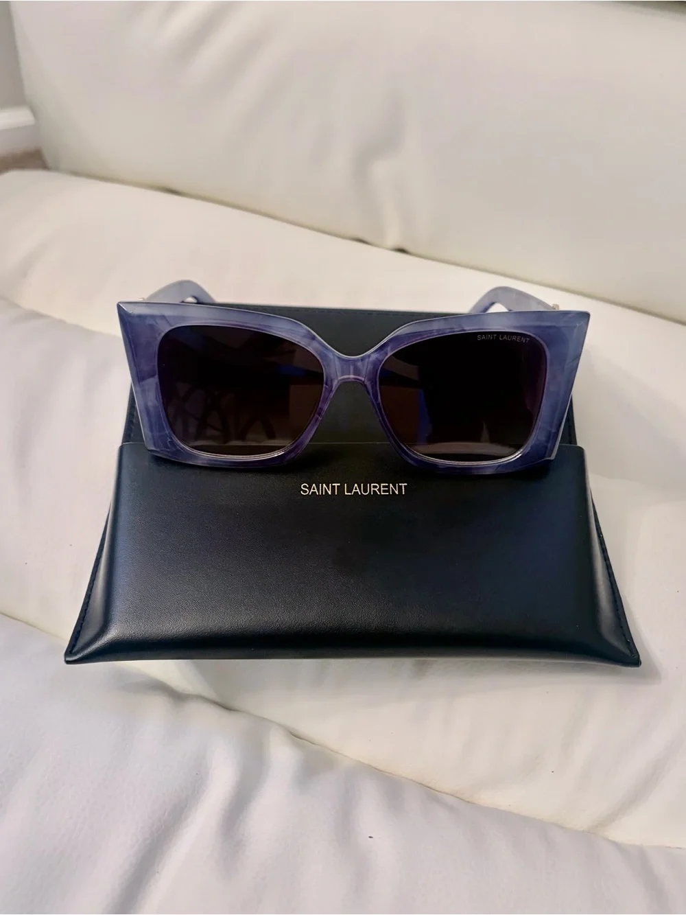 Saint Laurent statement cat